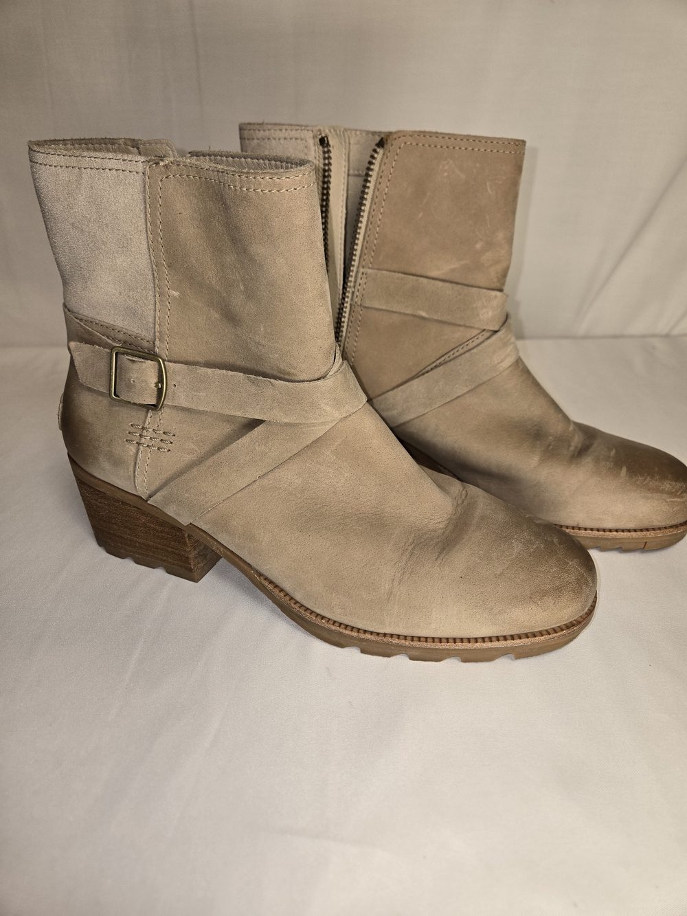 Sorel Beige Suede Ankle Boots with Buckle Strap Cottagecore City Chic Boho